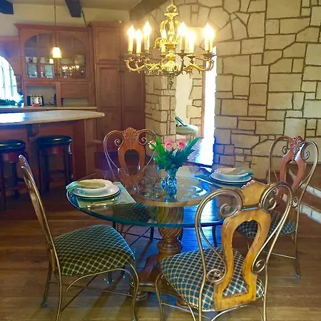 Villa Castle Noland