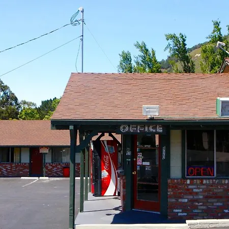 Homestead Motel *