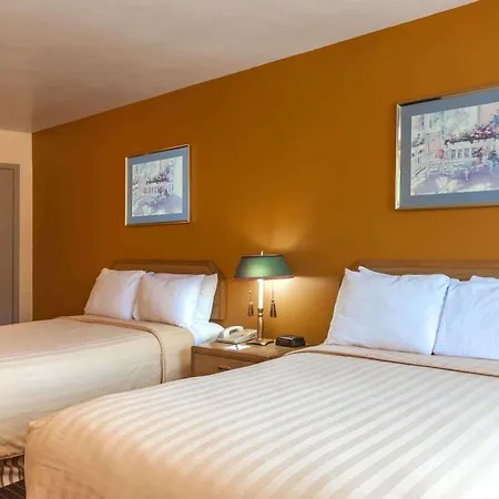 Motel At 2*