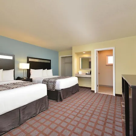 Avenue Downtown District Slo 3*
