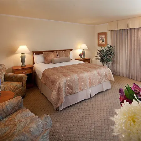 Western Royal Oak 3* San Luis Obispo