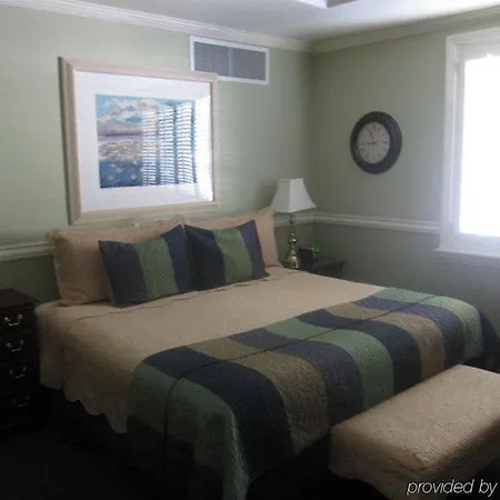 San Luis Creek Inn 3*