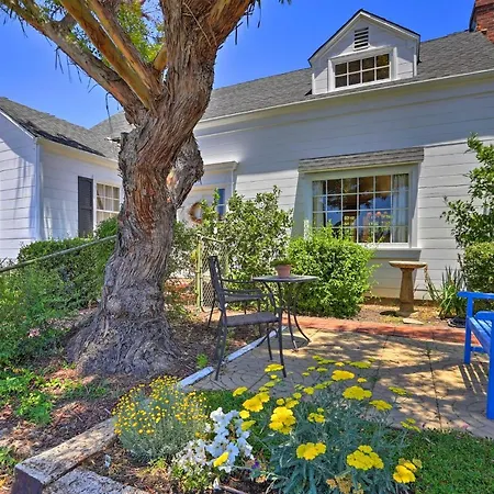 Central With Garden And Yard! *