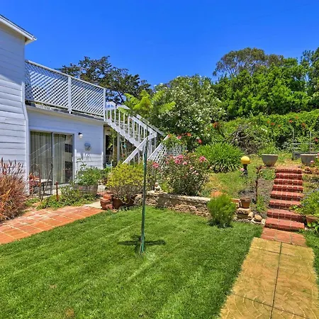 Central With Garden And Yard! Holiday home *