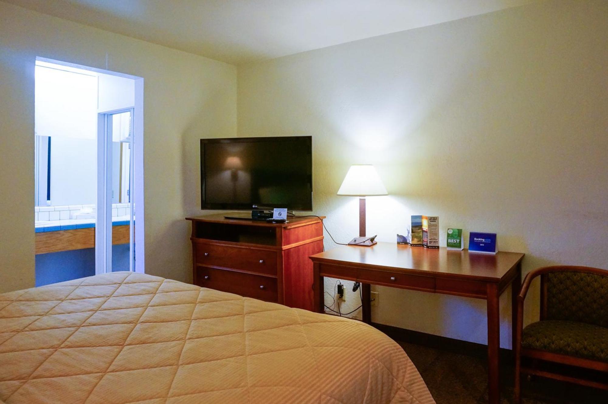 Hotel Lamplighter &