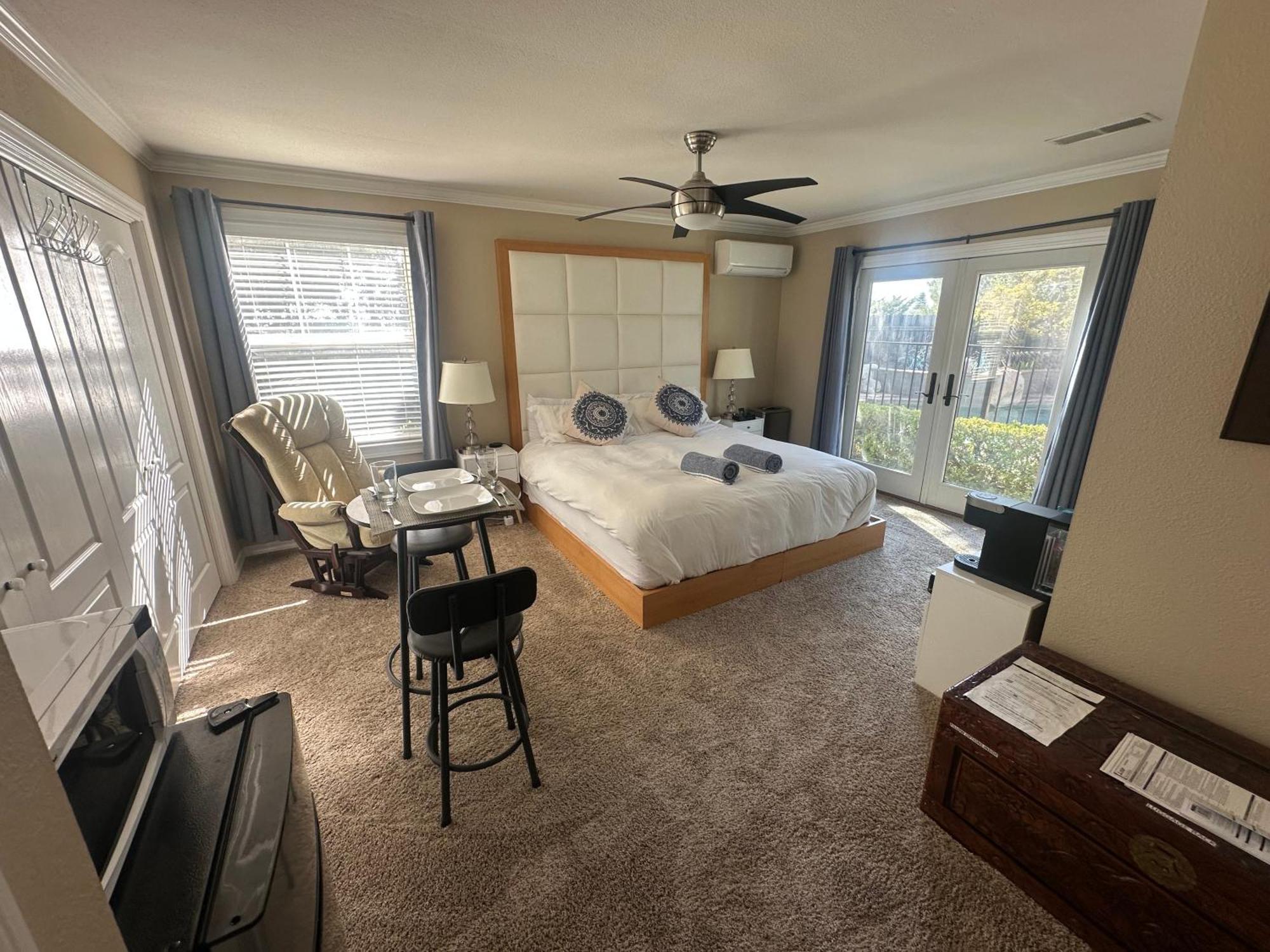 Homestay Oasis Private Entry Suite, Pool, Jacuzzi And San Luis Obispo