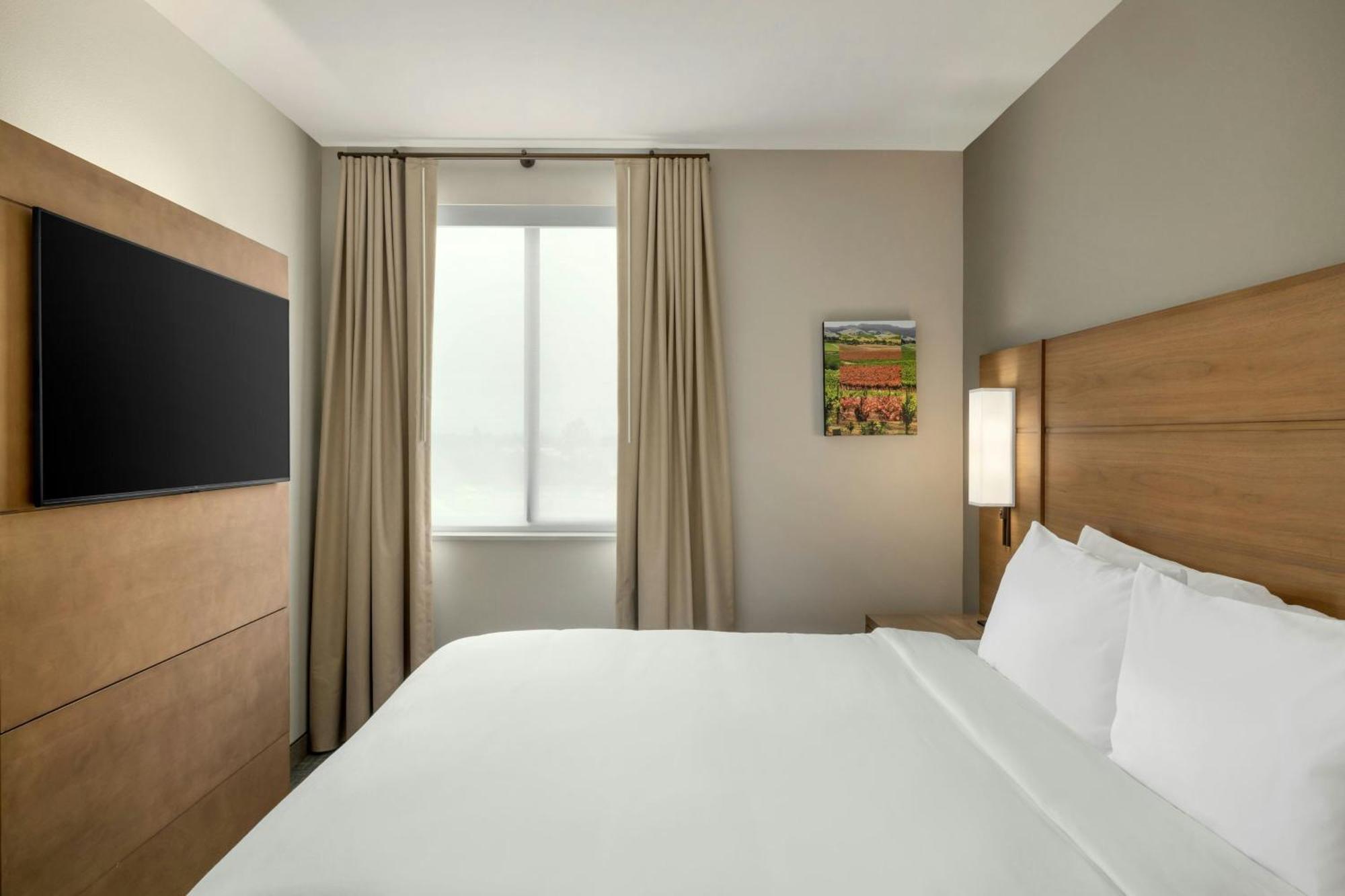 Hotel By Marriott *