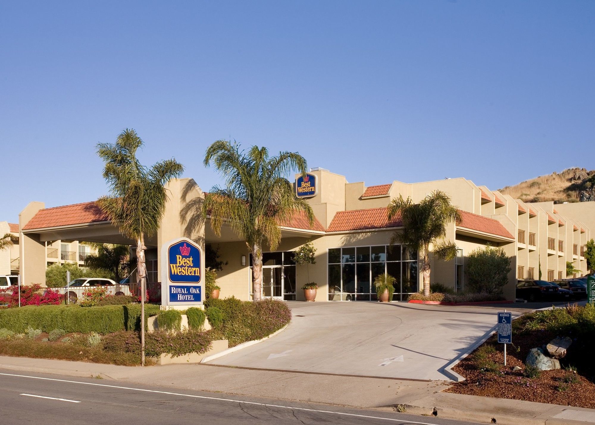 Western Royal Oak Hotel 3*