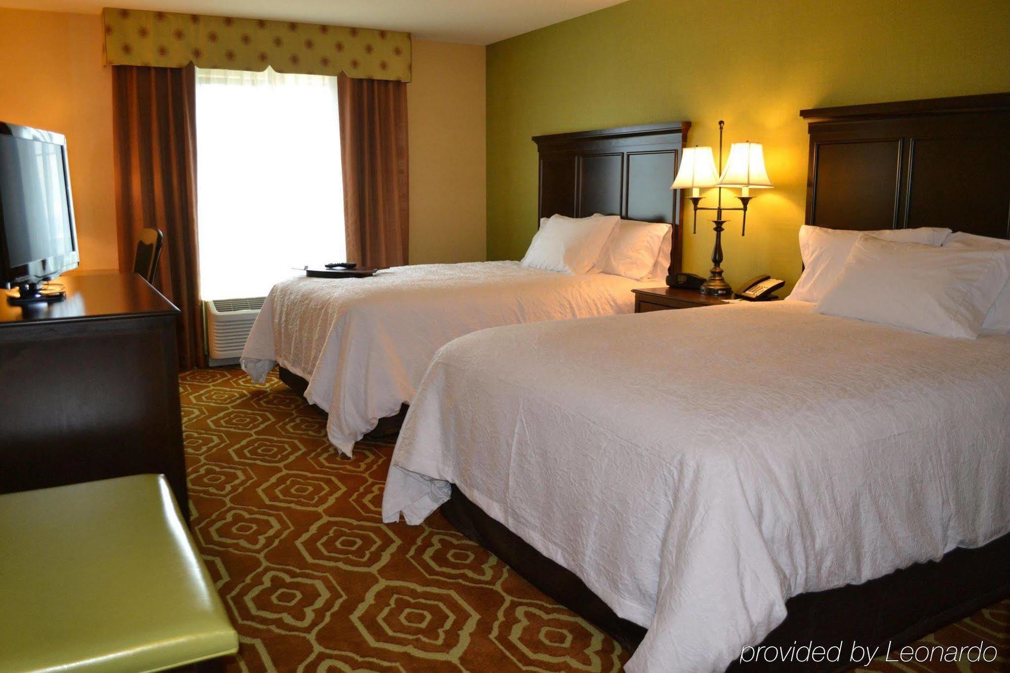 Hotel Hampton &