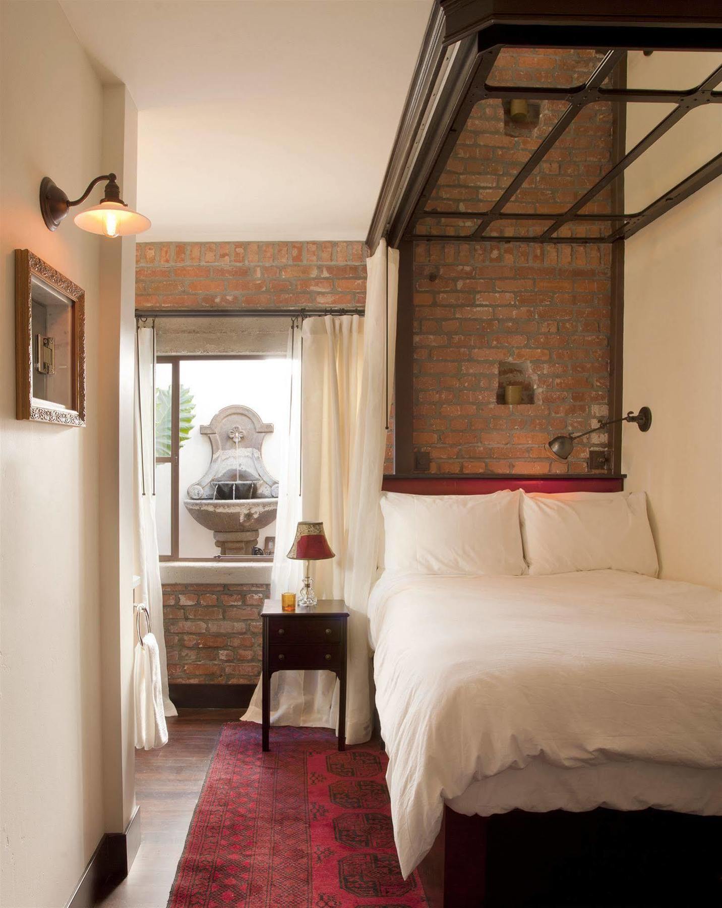 Hotel Granada & Bistro 4*