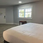 Vagabond Hotel