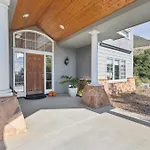 Serene Retreat In The Heart Of Slo
