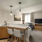 By Marriott 3*