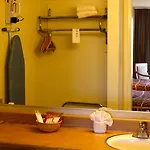Vagabond Hotel 2*
