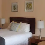 Inn Peach Tree 2*