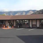 Peach Tree Inn 2*