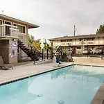 San Luis Inn And Suites