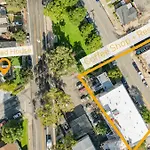 1884 Elegant Home Fire Pit, Tesla Tech, Near Dt