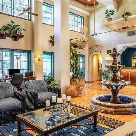 Hotel Quality Downtown 5*
