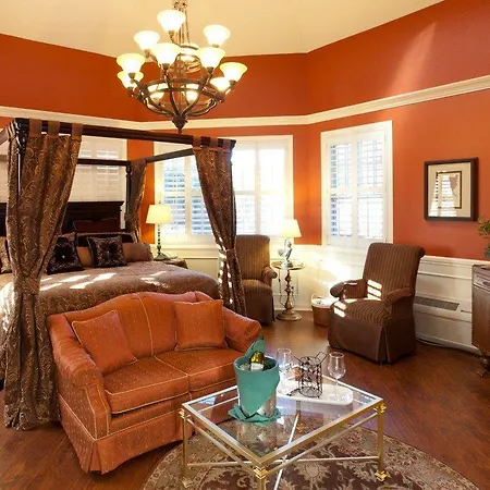 Apple Farm Hotel