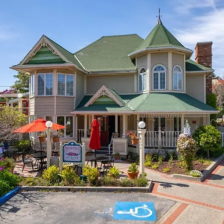 Hotel Apple Farm 3*