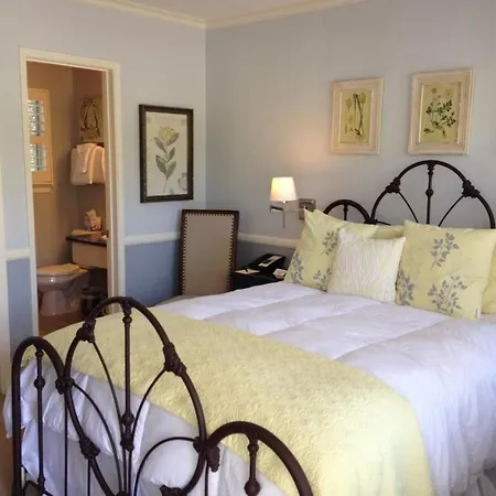 Apple Farm Hotel 3*