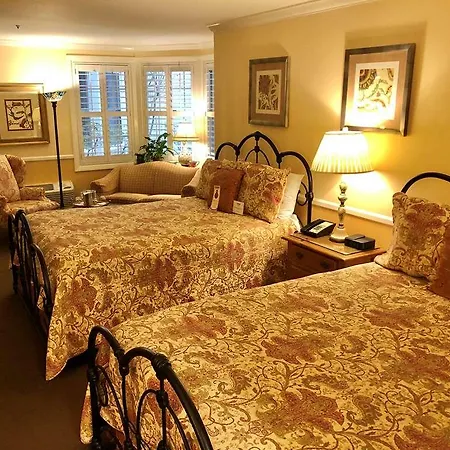 Apple Farm Hotel 3*
