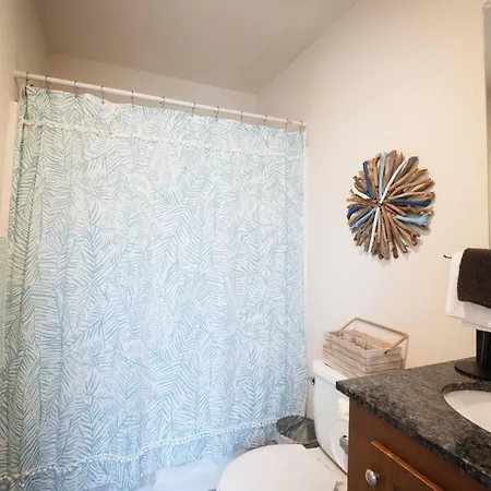 2-bedroom Slo House *