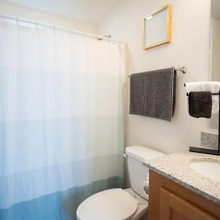 Modern 2-bedroom Eucalyptus House * San Luis Obispo
