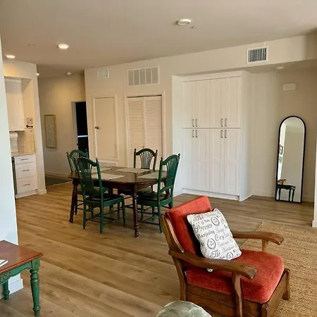 Holiday home Urban Slo Living- 1 Mile From Downtown San Luis Obispo