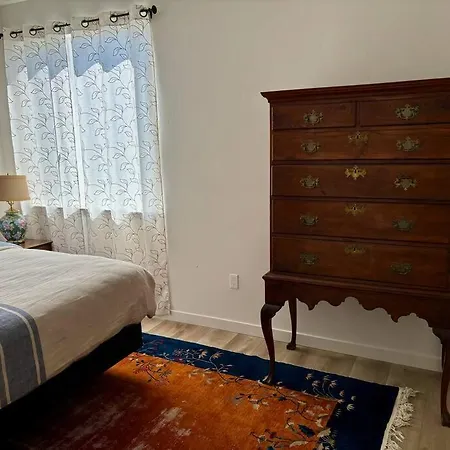 Urban Slo Living- 1 Mile From Downtown Holiday home *
