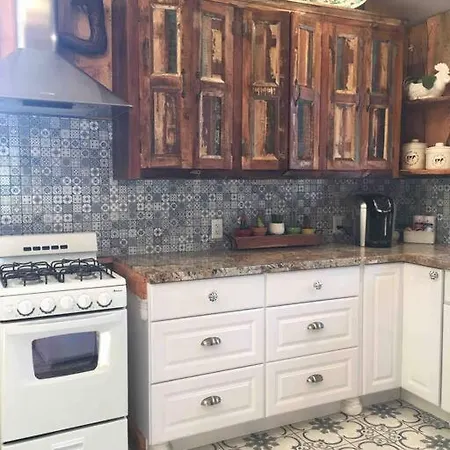 Pacific Coast Highway Milkhouse Holiday home