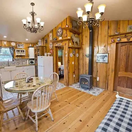 Holiday home Pacific Coast Highway Milkhouse *