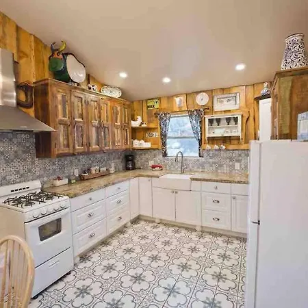 Holiday home Pacific Coast Highway Milkhouse *