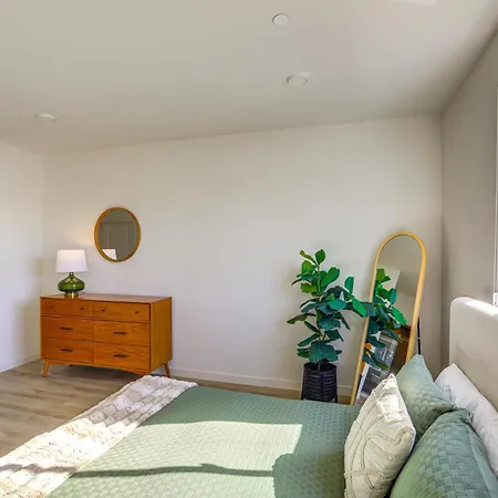 Chic Near Hiking & Beaches! Holiday home San Luis Obispo