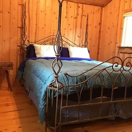 Apartment Pacific Coast Hwy Bunkhouse In San Luis Obispo