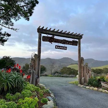The Barn At Eagles Landing Ranch Lodge