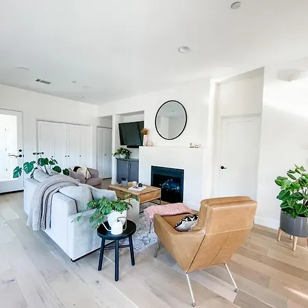 Luxurious Dowtown With Private Rooftop