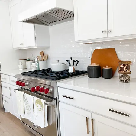 Luxurious Dowtown With Private Rooftop Apartment