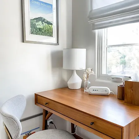 Luxurious Dowtown With Private Rooftop *