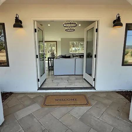 3 Dogs Whine Holiday home San Luis Obispo