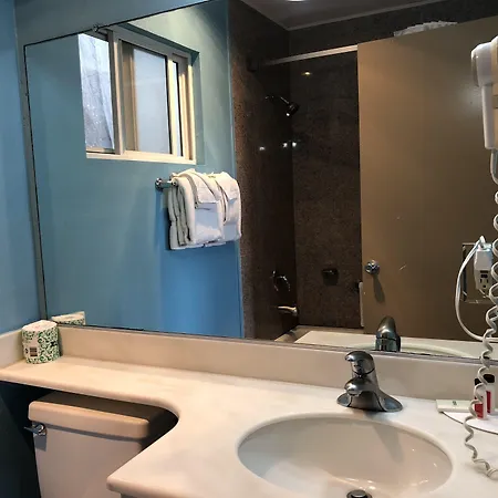 Motel At 2*
