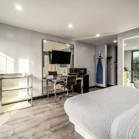 Hotel Calle Joaquin - 3*