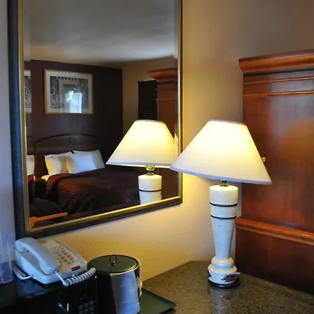Budget Motel 2*