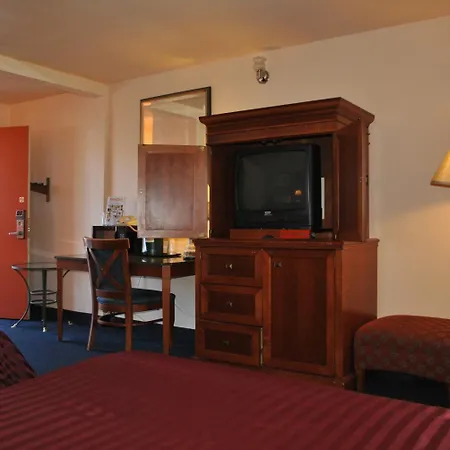 Budget 2* San Luis Obispo
