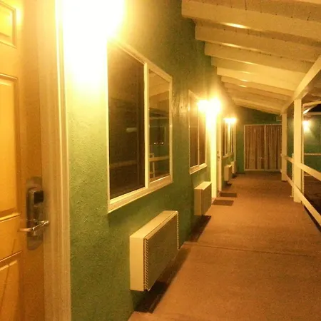 Motel Villa Motel 2*
