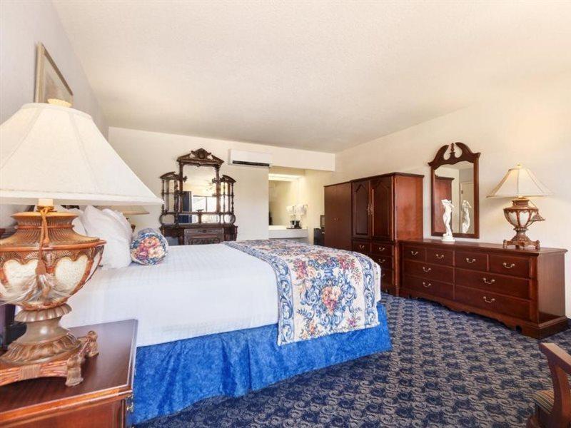 Sands & 3* San Luis Obispo