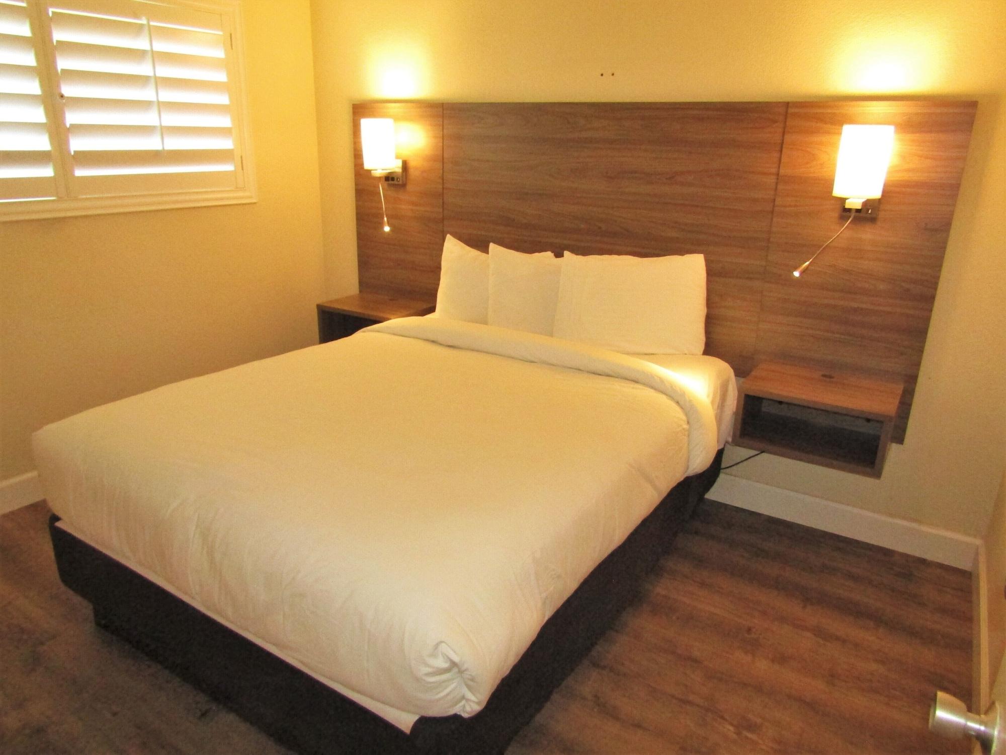 Vagabond Hotel 2*