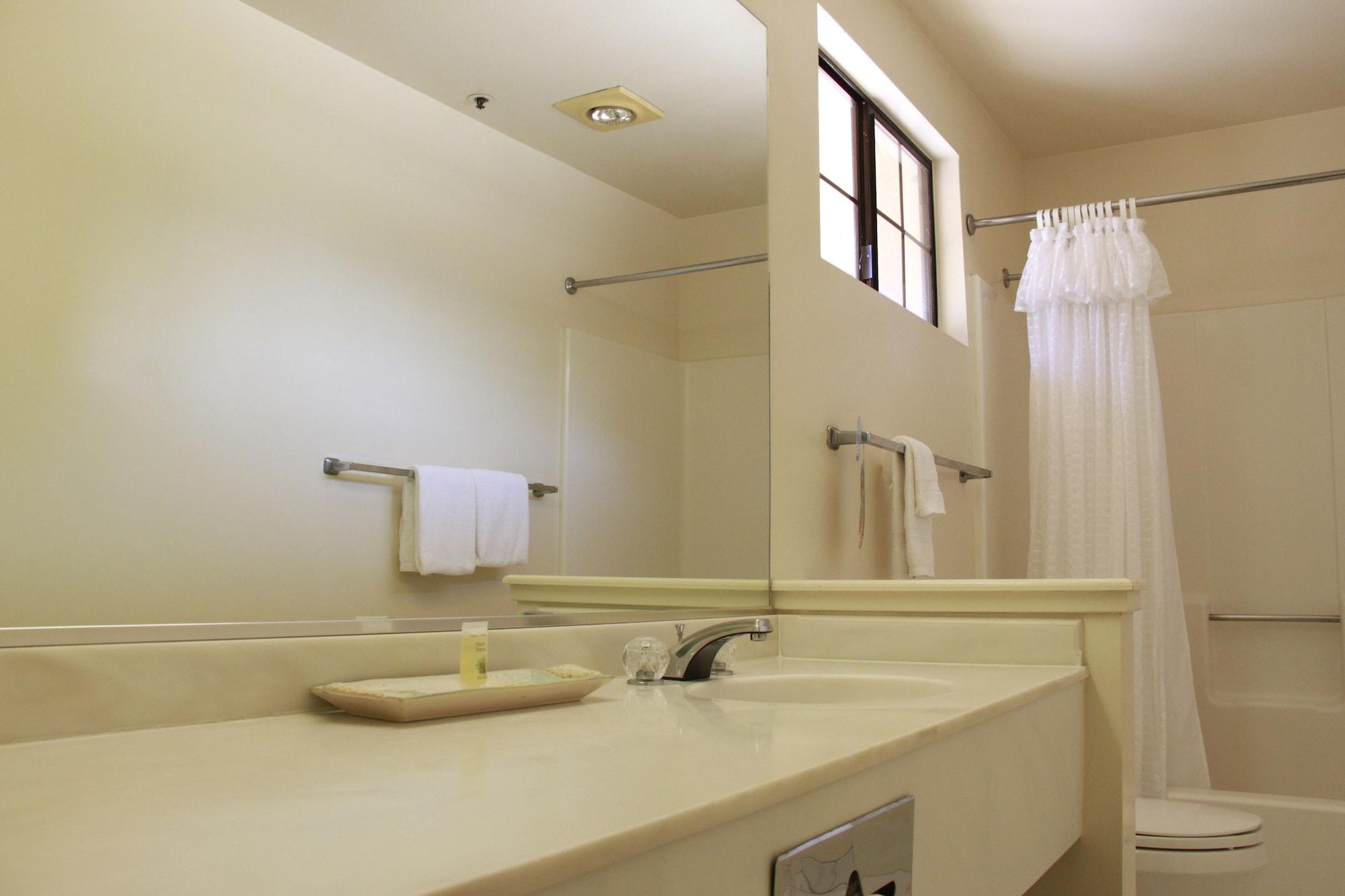 Hotel Sands & San Luis Obispo