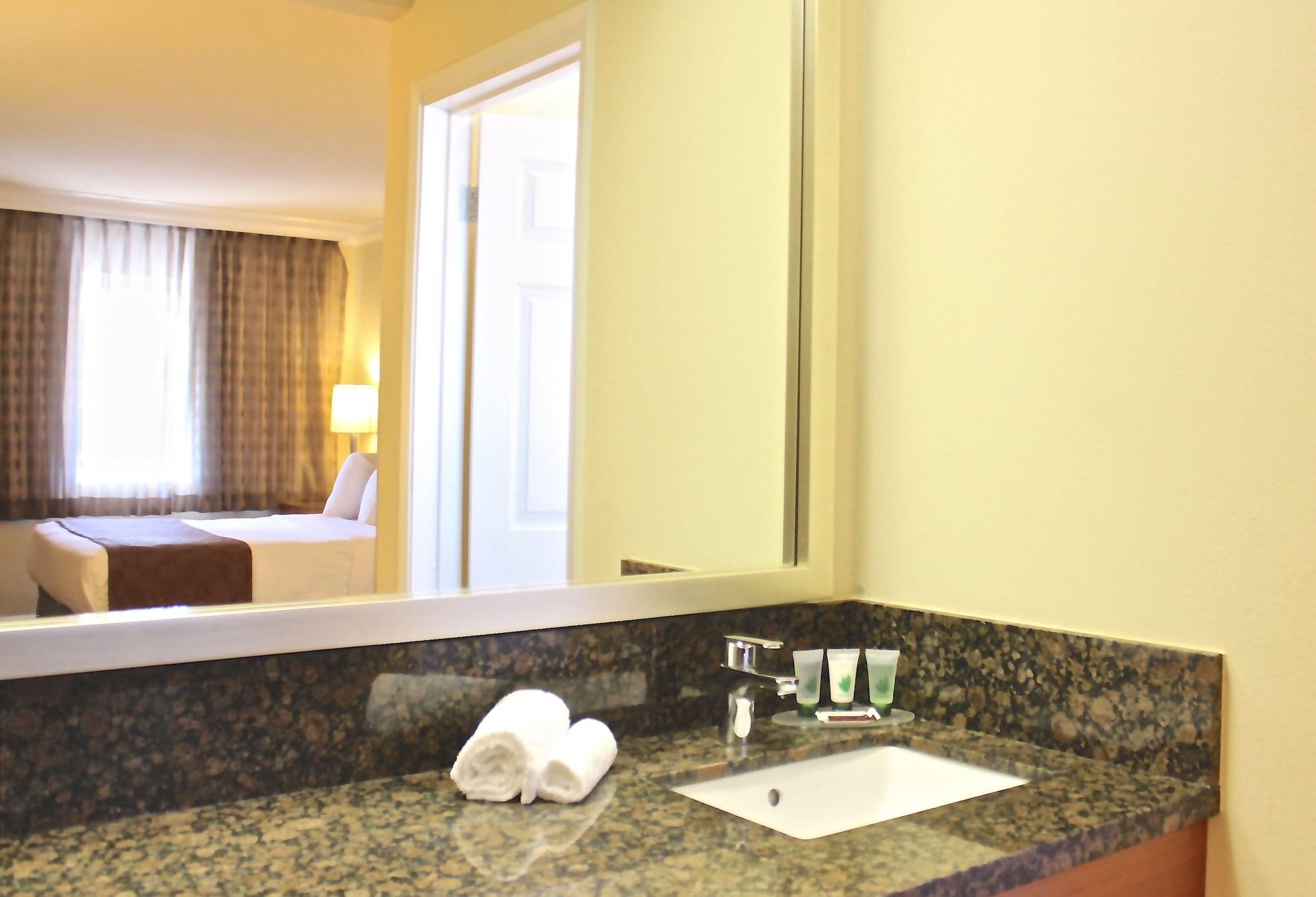 At Hotel 3*